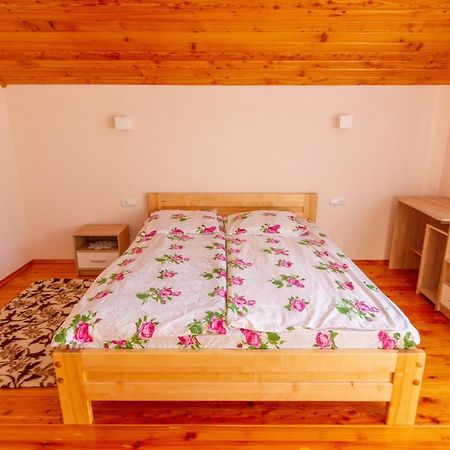 Садиба Під Лісом Volovets Exterior foto